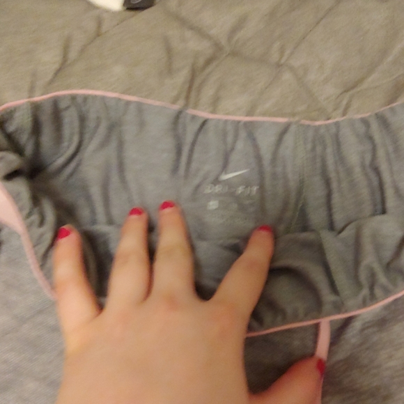 Nike training shorts - Picture 2 of 2